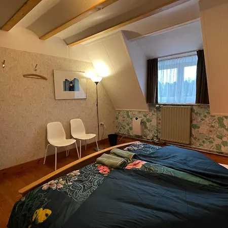 't Ouw Ateljeeke Couette-café Budel